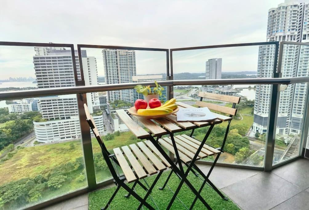 1519 Almas Suites Seaview Sunrise Netflix By Stay Nusajaya  Eksteriør billede
