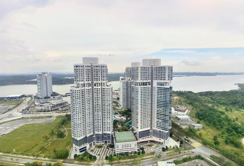 1519 Almas Suites Seaview Sunrise Netflix By Stay Nusajaya  Eksteriør billede