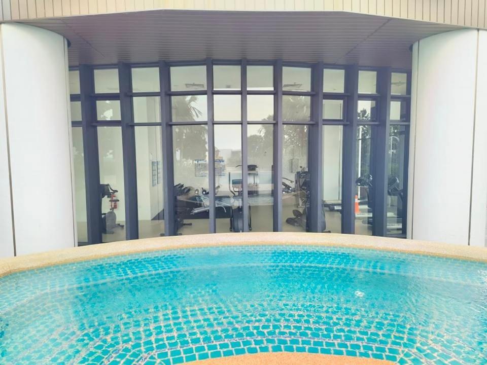 1519 Almas Suites Seaview Sunrise Netflix By Stay Nusajaya  Eksteriør billede